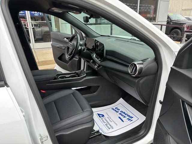 used 2025 Chevrolet Equinox car, priced at $27,998