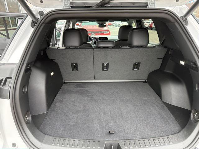 used 2025 Chevrolet Equinox car, priced at $27,998