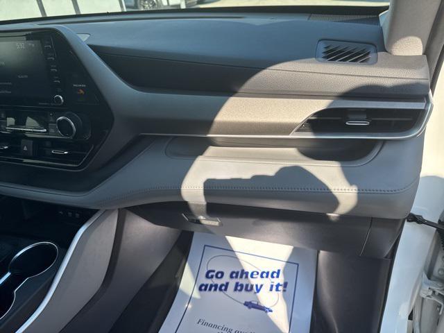 used 2021 Toyota Highlander car, priced at $24,998