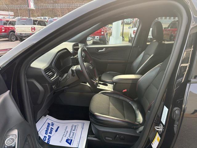 used 2025 Ford Escape car, priced at $26,998