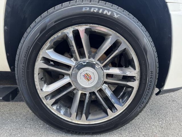 used 2013 Cadillac Escalade car, priced at $15,998