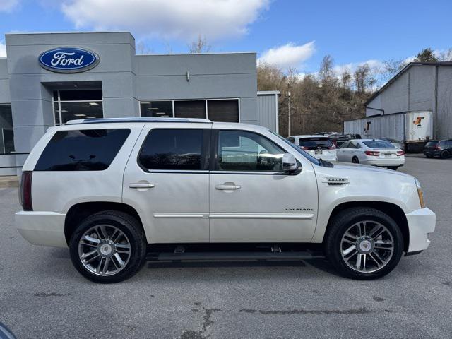 used 2013 Cadillac Escalade car, priced at $15,998