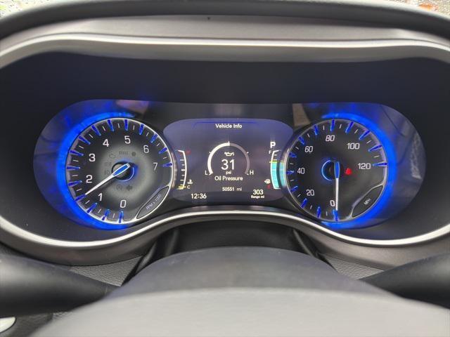 used 2025 Chrysler Pacifica car, priced at $30,998