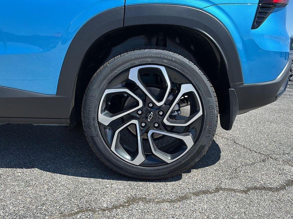 new 2026 Chevrolet Trax car, priced at $27,869