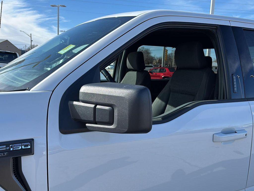 used 2022 Ford F-150 car, priced at $31,900