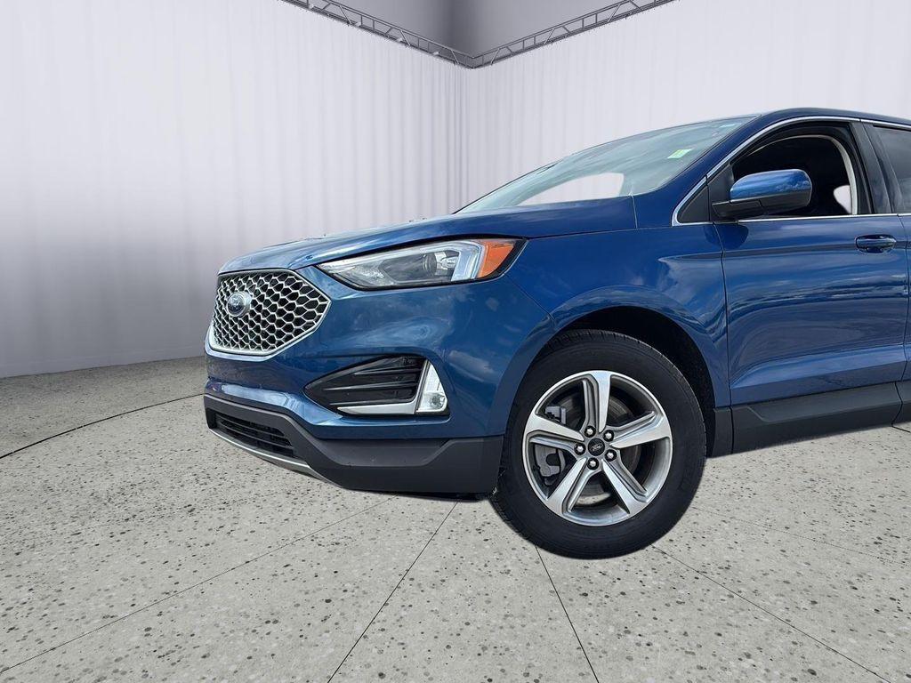 used 2023 Ford Edge car, priced at $28,900