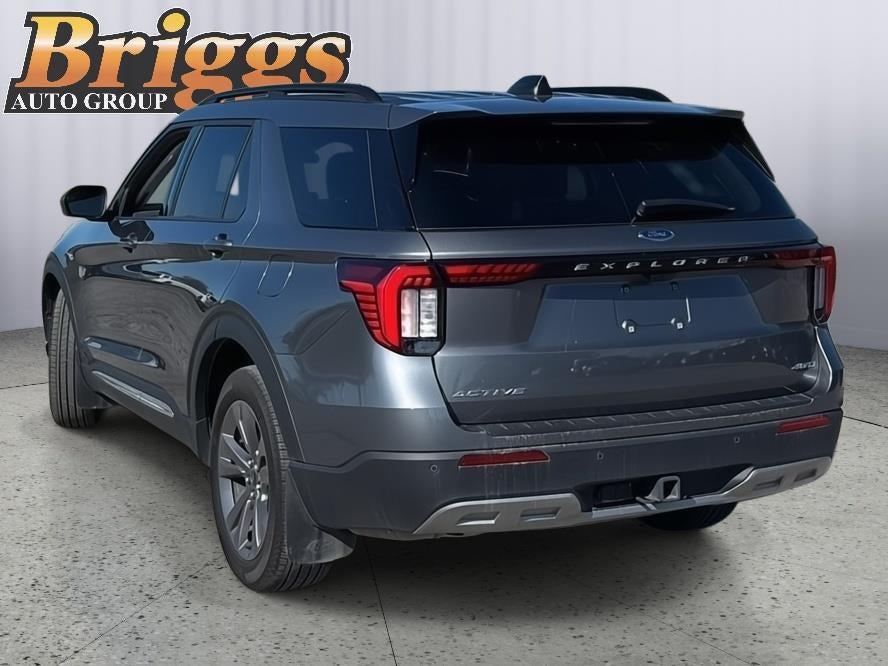 used 2025 Ford Explorer car, priced at $40,299