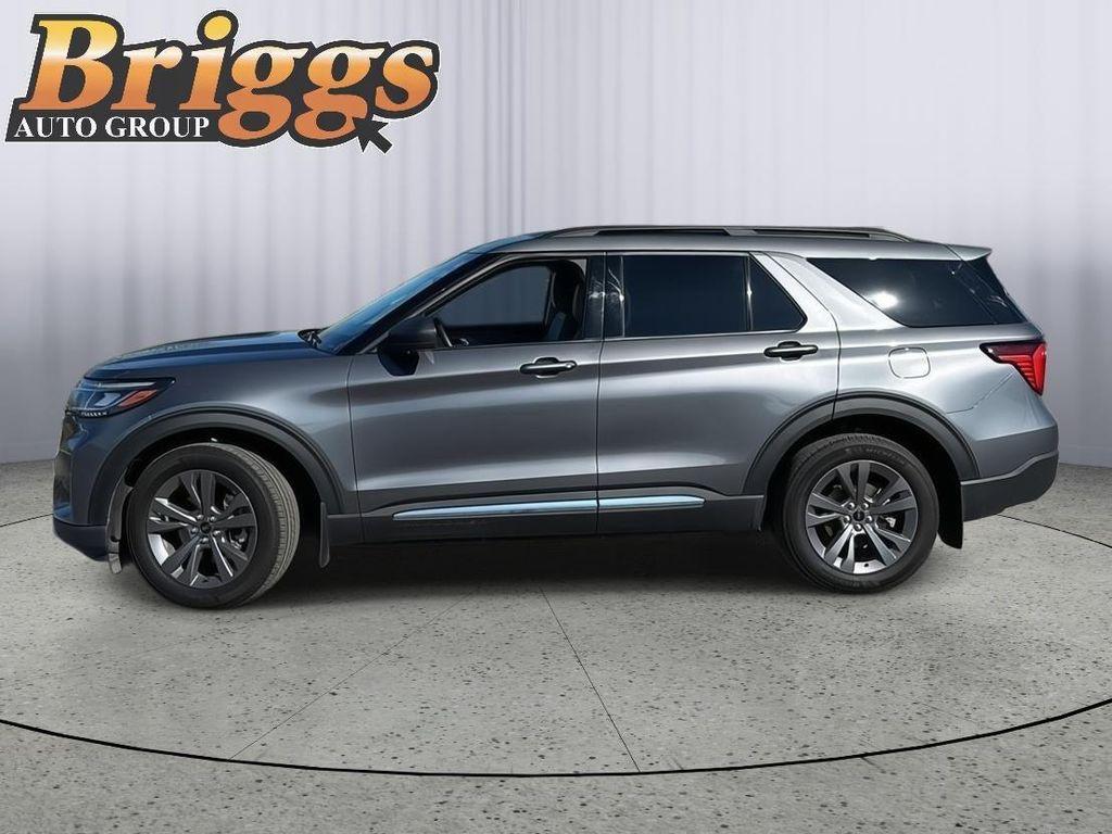 used 2025 Ford Explorer car, priced at $40,299