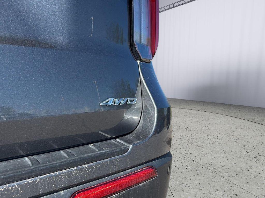 used 2025 Ford Explorer car, priced at $40,299