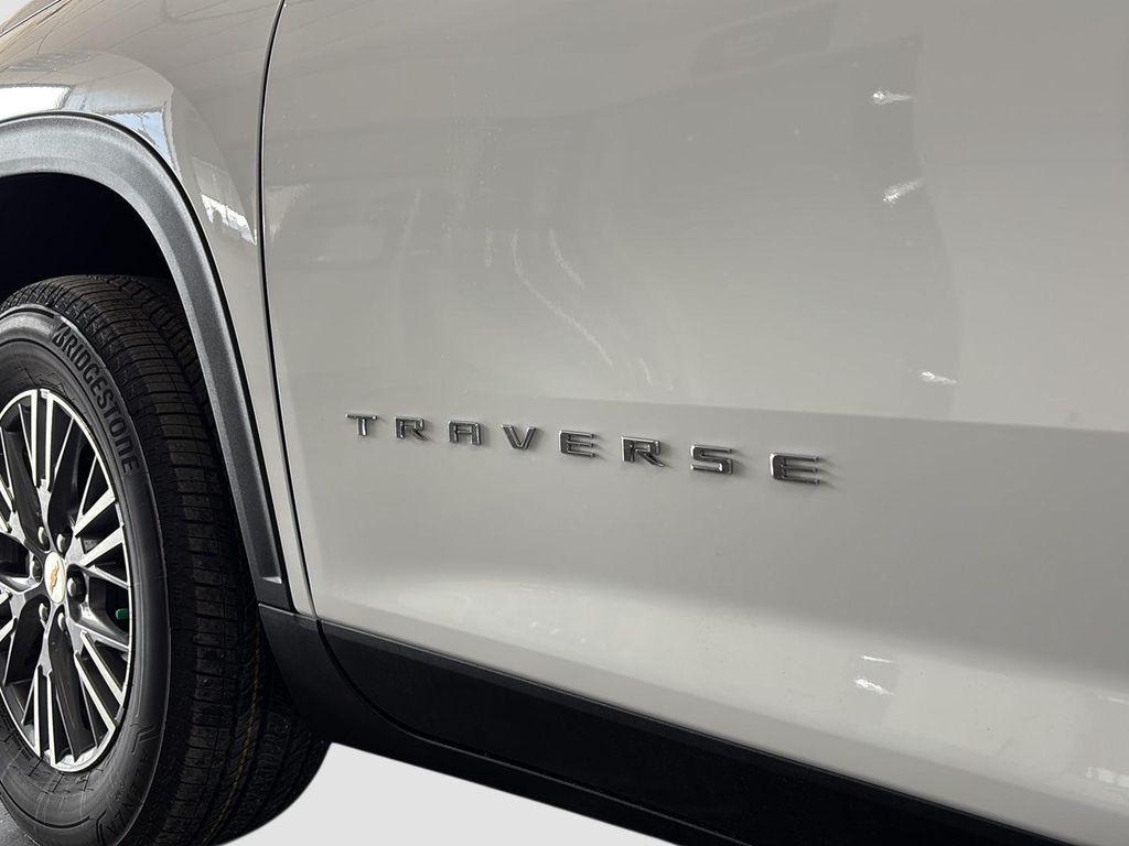 new 2026 Chevrolet Traverse car, priced at $41,795