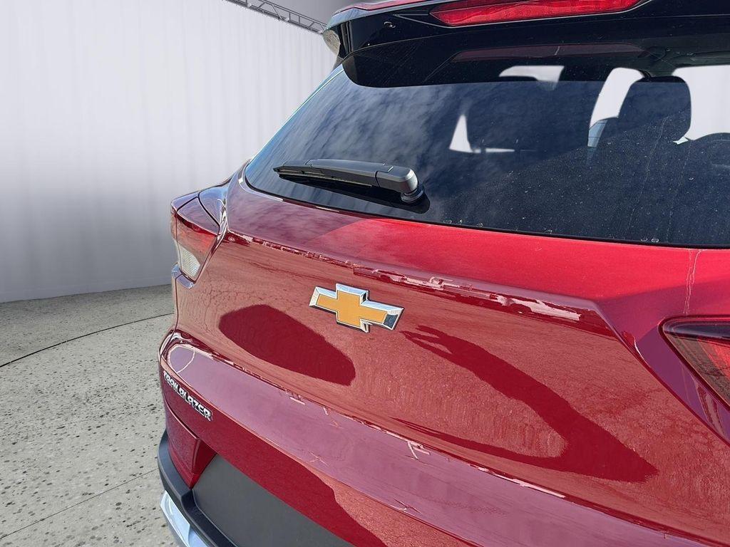new 2026 Chevrolet TrailBlazer car, priced at $27,100