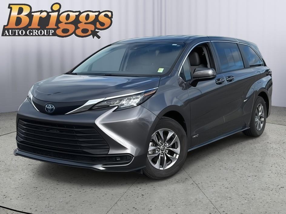 used 2021 Toyota Sienna car, priced at $28,900