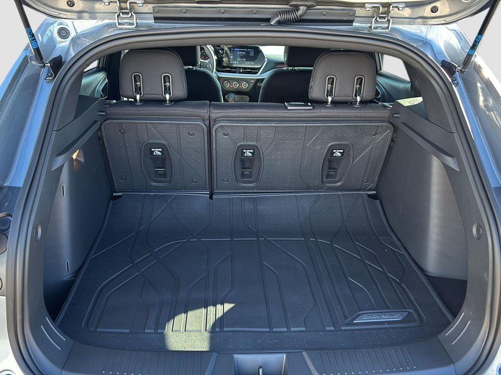 new 2026 Chevrolet Trax car, priced at $25,285