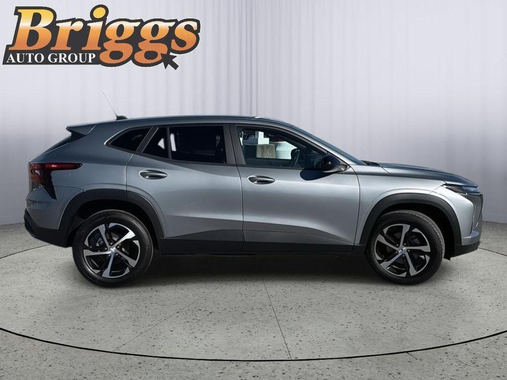 new 2026 Chevrolet Trax car, priced at $25,285