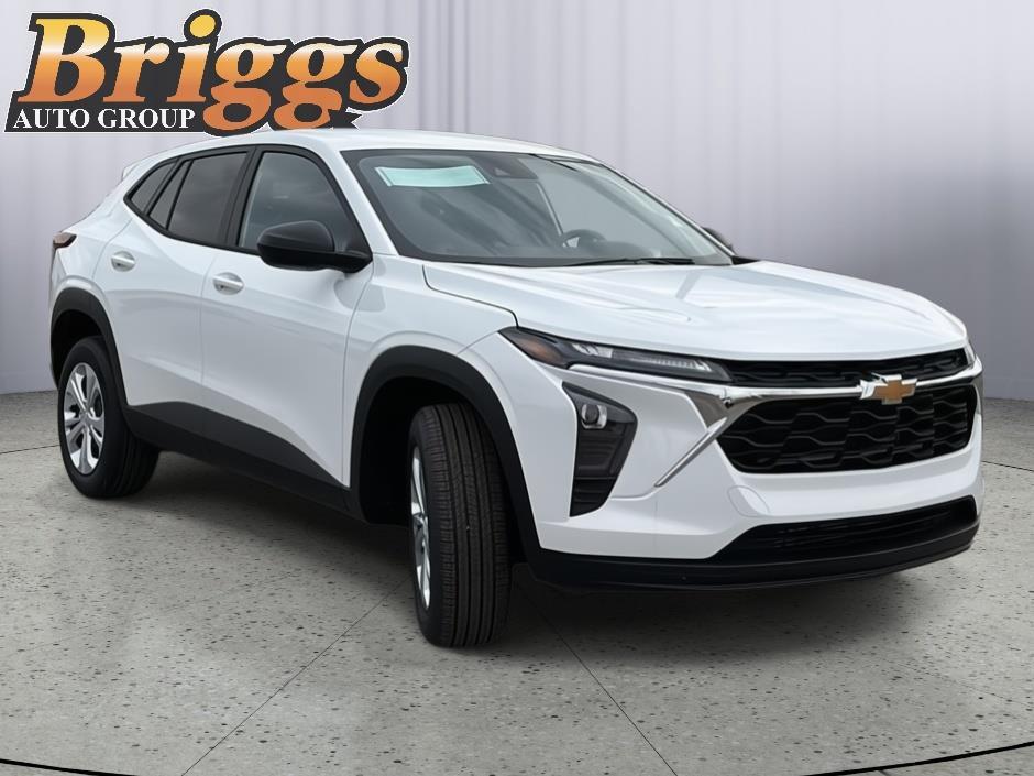 new 2026 Chevrolet Trax car, priced at $23,495
