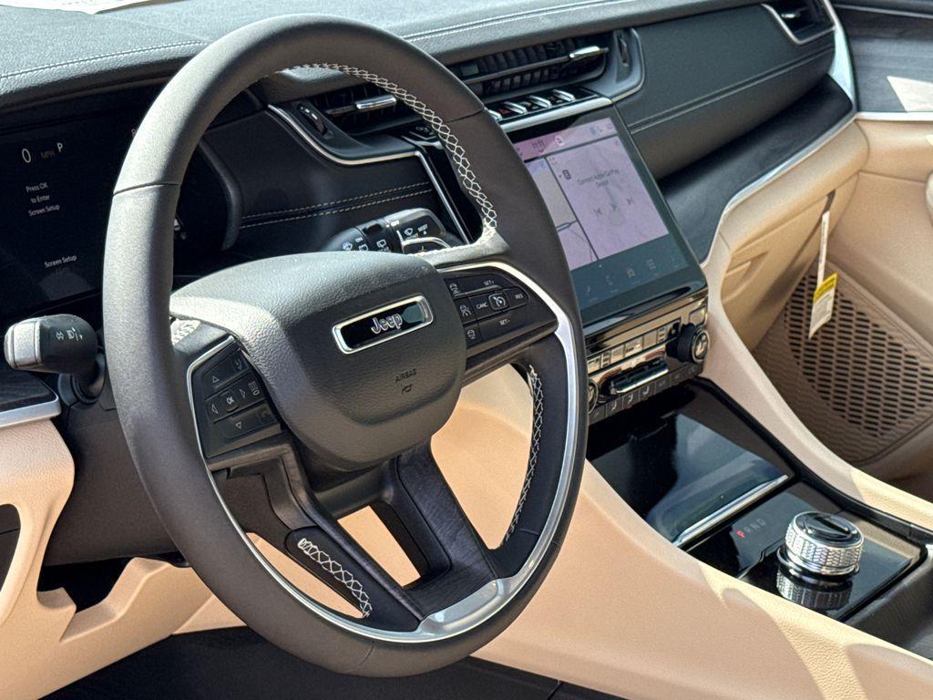 new 2025 Jeep Grand Cherokee car, priced at $34,608