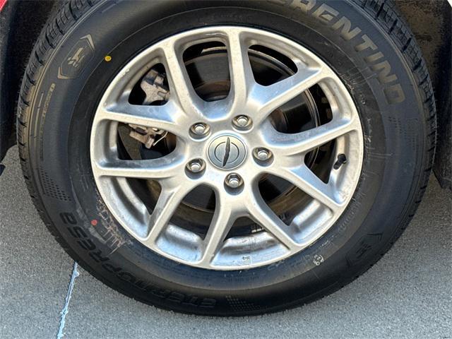 used 2024 Chrysler Pacifica car, priced at $27,456