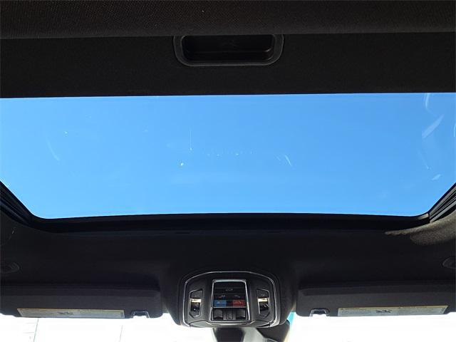 new 2025 Jeep Grand Cherokee car, priced at $33,646