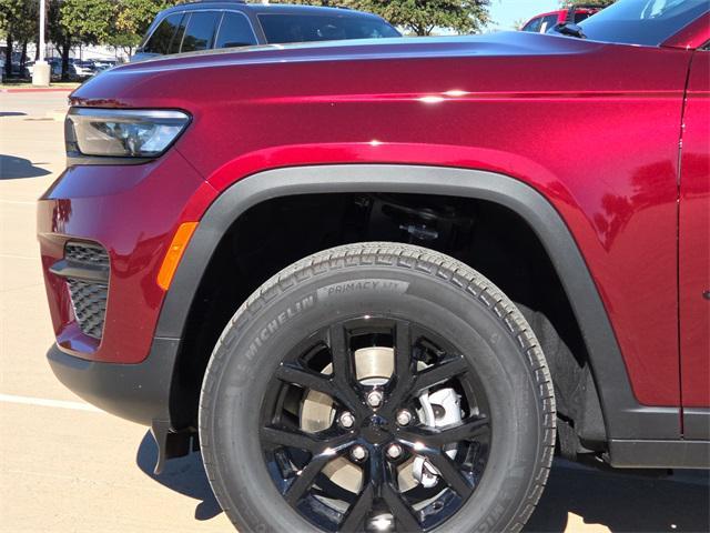 new 2025 Jeep Grand Cherokee car, priced at $33,646