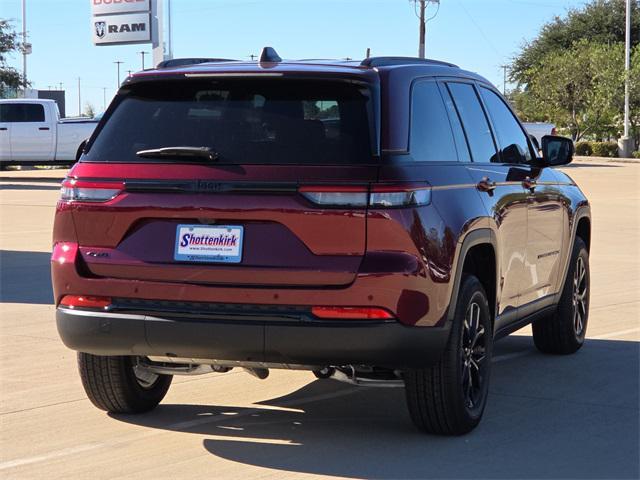 new 2025 Jeep Grand Cherokee car, priced at $33,646