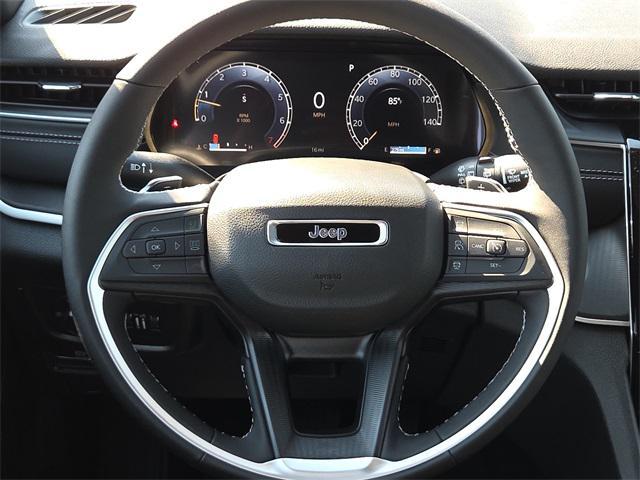 new 2025 Jeep Grand Cherokee car, priced at $31,206