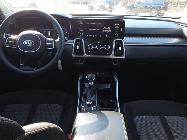 used 2021 Kia Sorento car, priced at $17,418