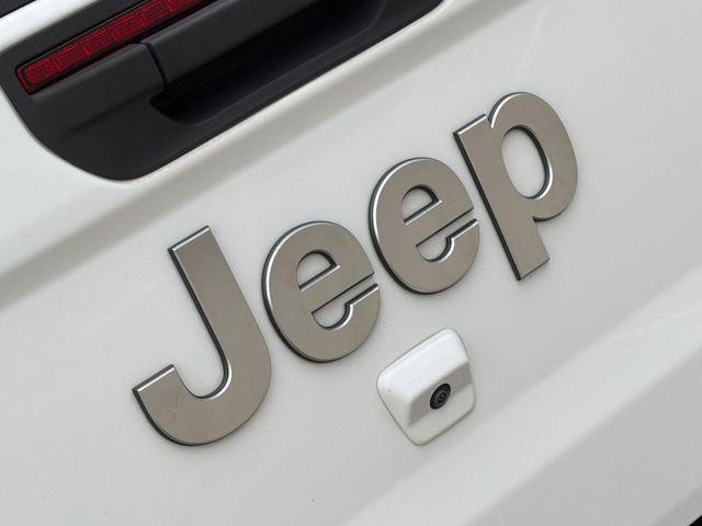 used 2021 Jeep Gladiator car, priced at $29,468