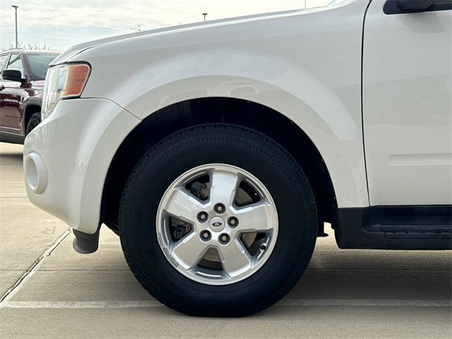 used 2009 Ford Escape car, priced at $6,125