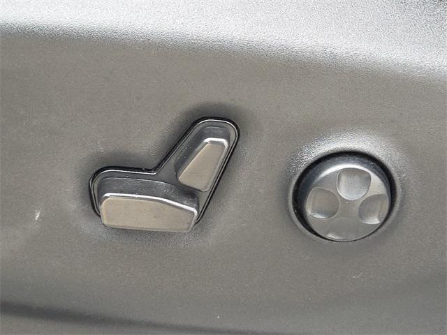 used 2022 Chrysler Pacifica car, priced at $22,372