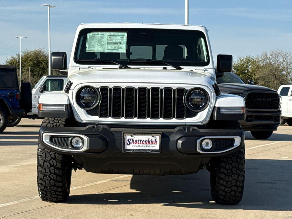 new 2026 Jeep Gladiator car, priced at $48,065
