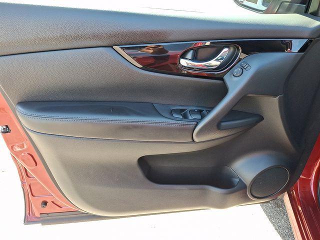 used 2021 Nissan Rogue Sport car, priced at $19,368
