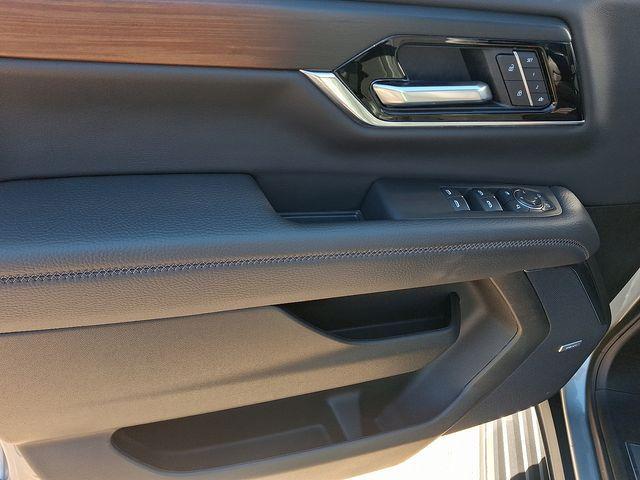 used 2025 GMC Yukon XL car, priced at $69,988