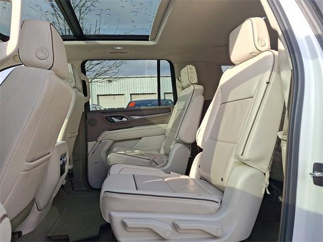 used 2022 GMC Yukon XL car, priced at $44,988