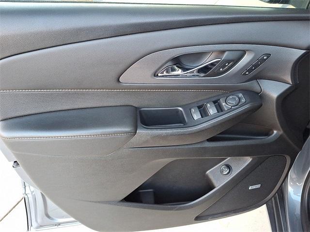 used 2021 Chevrolet Traverse car, priced at $30,988
