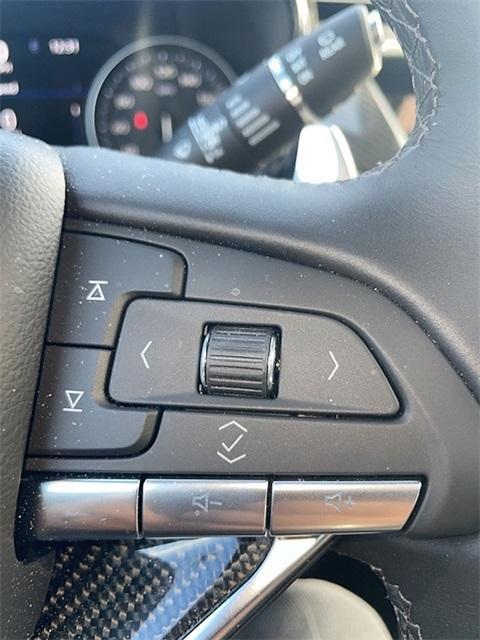 used 2025 Cadillac XT6 car, priced at $55,988