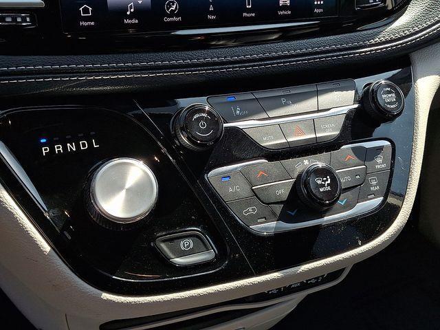 used 2024 Chrysler Pacifica Hybrid car, priced at $25,588