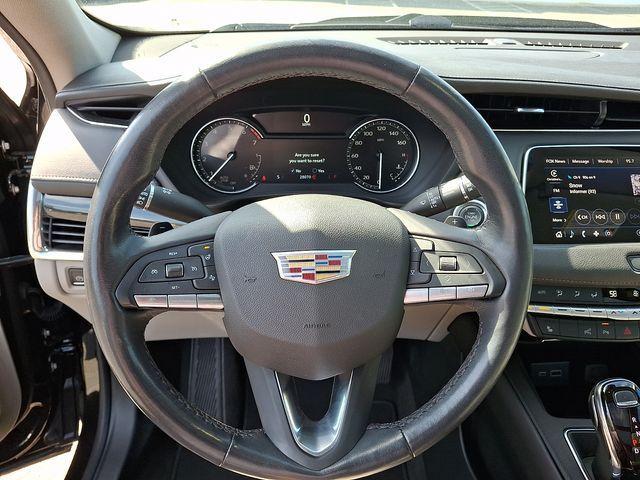 used 2023 Cadillac XT4 car, priced at $29,988