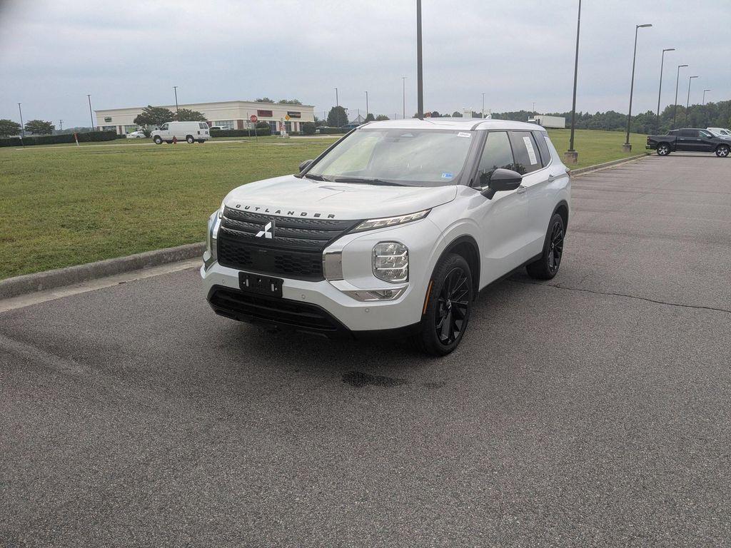 used 2024 Mitsubishi Outlander car, priced at $27,555
