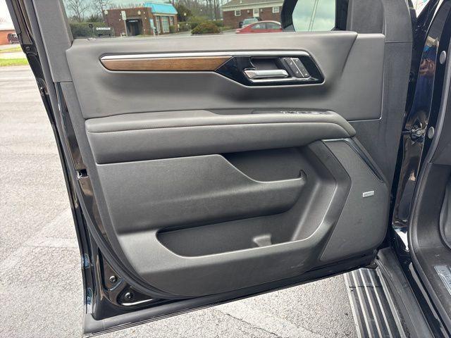 new 2025 Chevrolet Tahoe car, priced at $99,720
