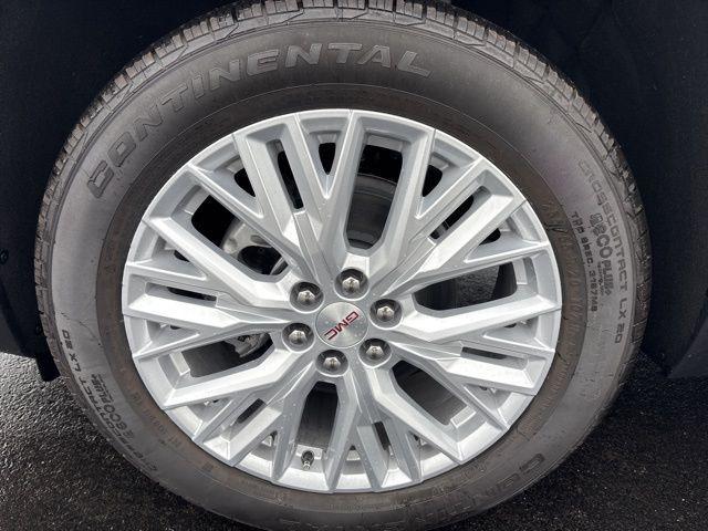 new 2026 GMC Acadia car, priced at $52,125