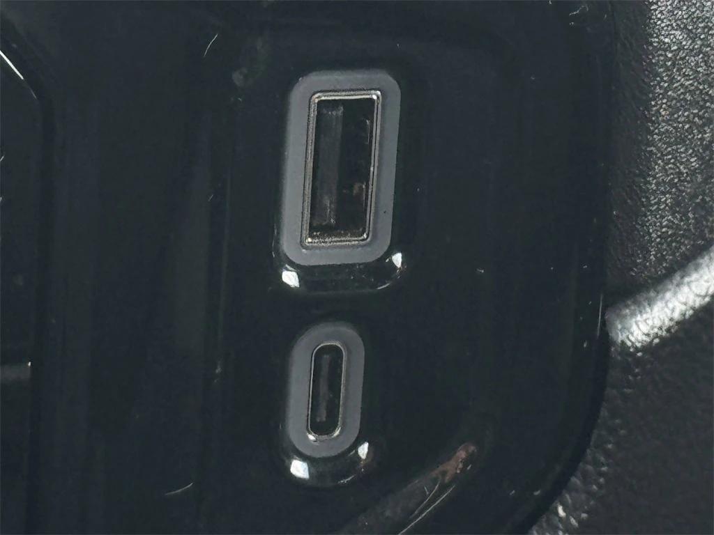 used 2025 Chevrolet Silverado 1500 car, priced at $39,391