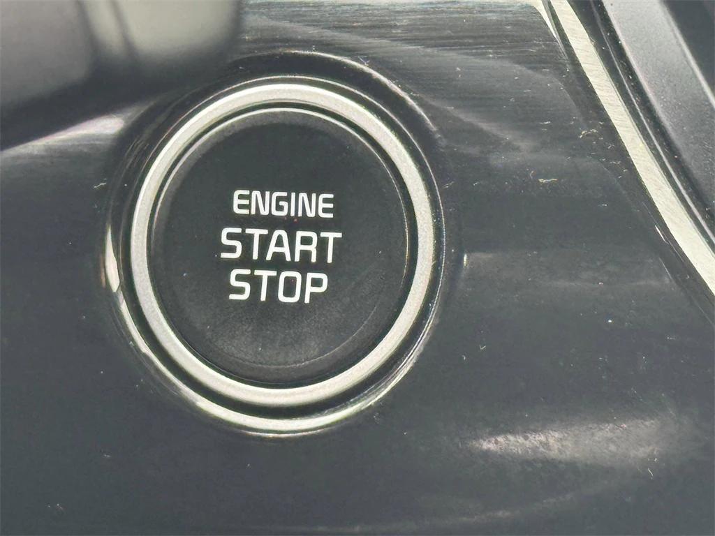 used 2025 Kia Seltos car, priced at $19,991