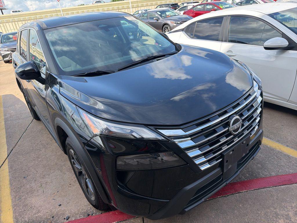 used 2025 Nissan Rogue car, priced at $21,991