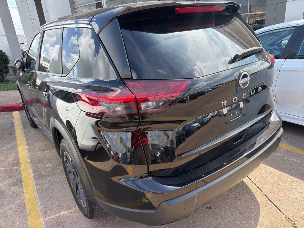 used 2025 Nissan Rogue car, priced at $21,991