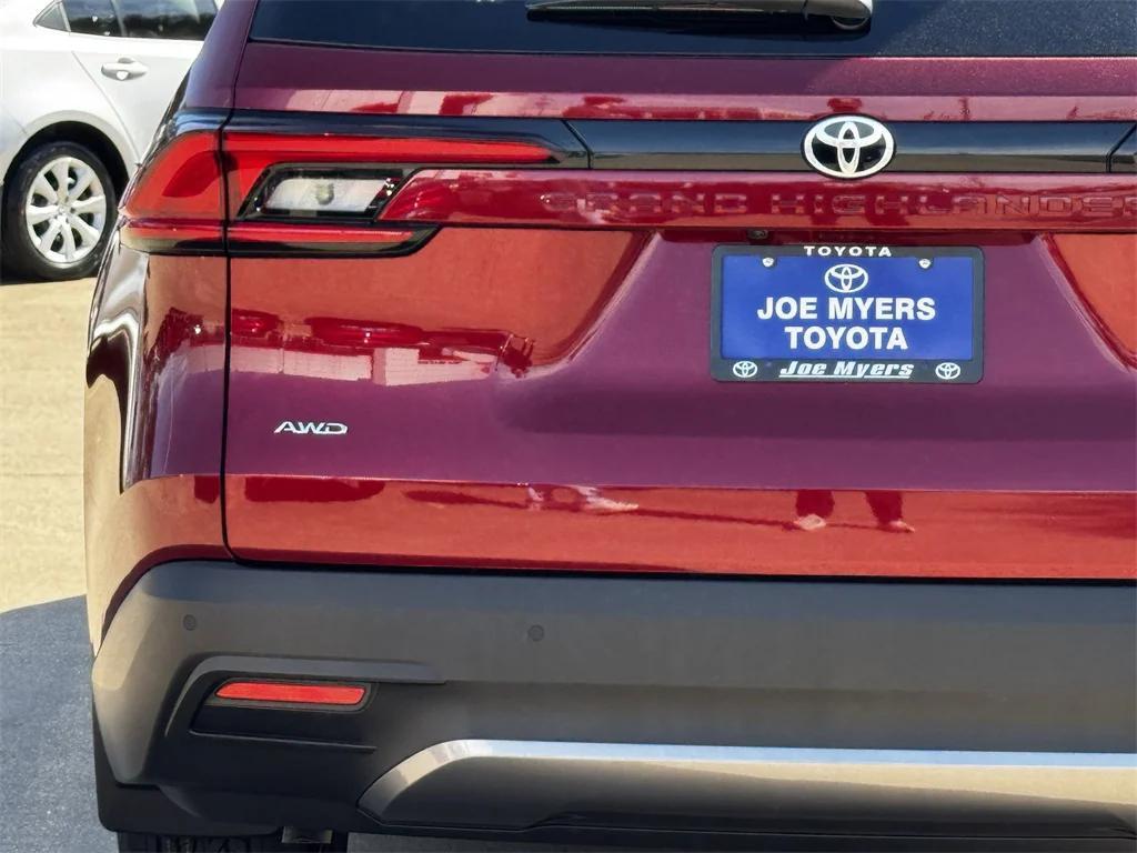 new 2026 Toyota Grand Highlander car, priced at $60,912