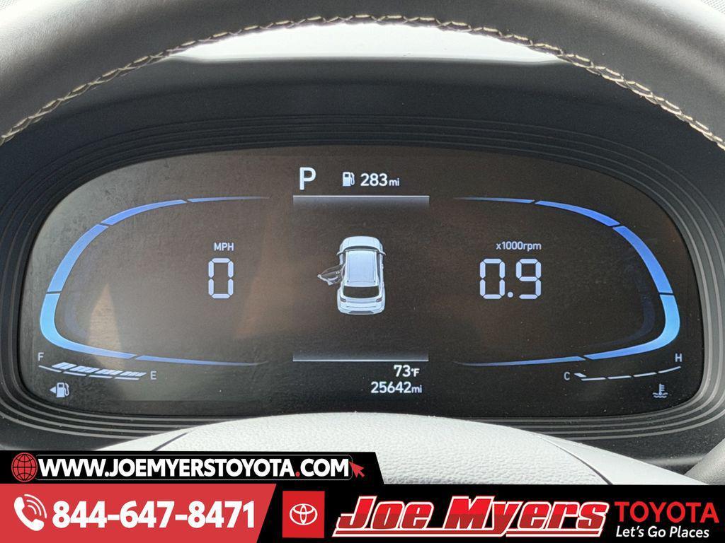 used 2025 Hyundai Venue car, priced at $18,391