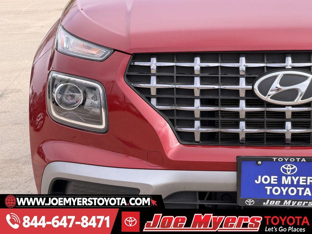 used 2025 Hyundai Venue car, priced at $18,391