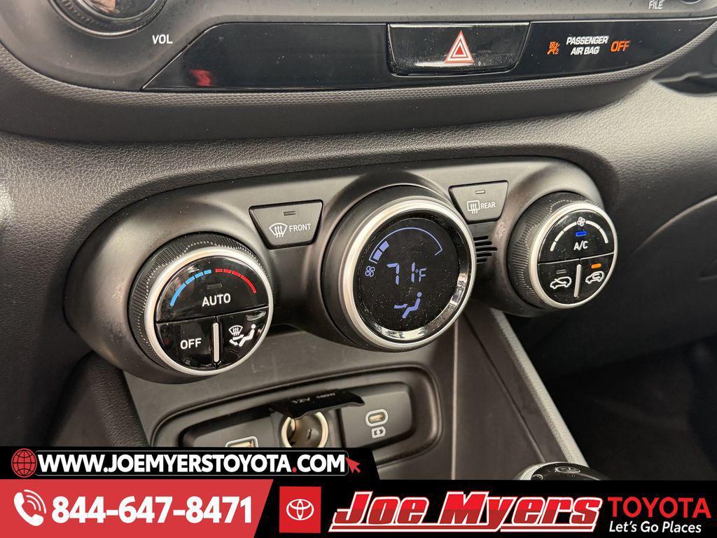 used 2025 Hyundai Venue car, priced at $18,391