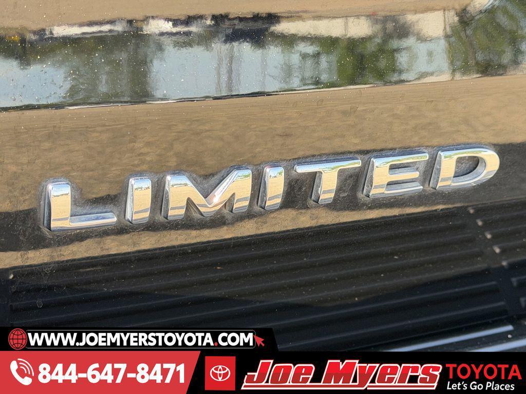 used 2018 Ford Expedition car, priced at $19,891