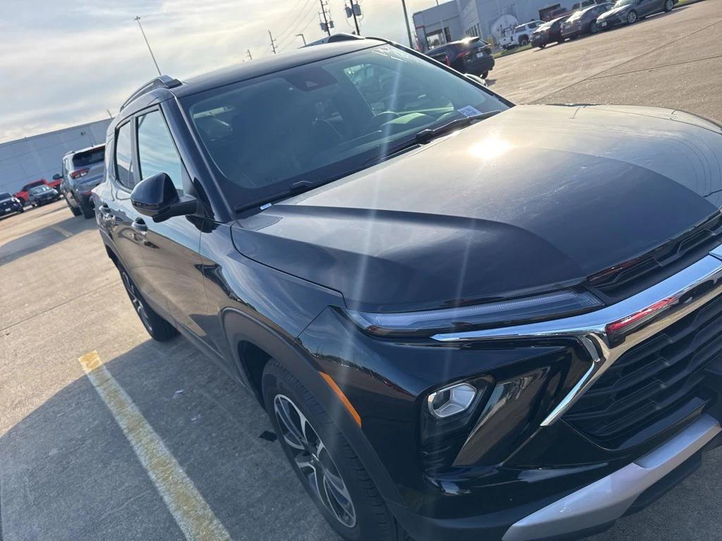 used 2025 Chevrolet TrailBlazer car, priced at $20,991
